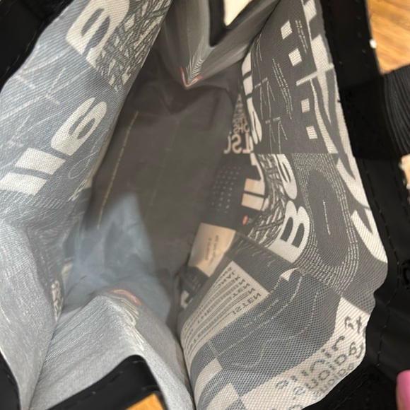 NEW ❤️ LULULEMON REUSABLE BE ALL IN TOTE BAG WITH BLACK HANDLES AND SNAP CLOSURE - Picture 4 of 9